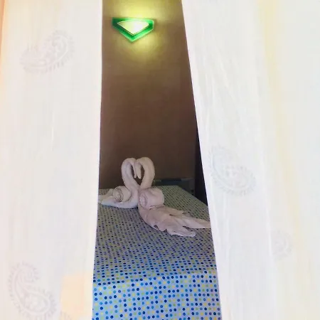 Magabu Apt 4 *